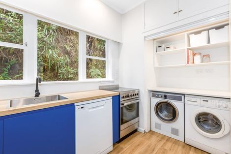 Photo of property in 2 The Rigi, Northland, Wellington, 6012