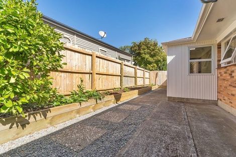 Photo of property in 1/22 Brook Street, Milford, Auckland, 0620