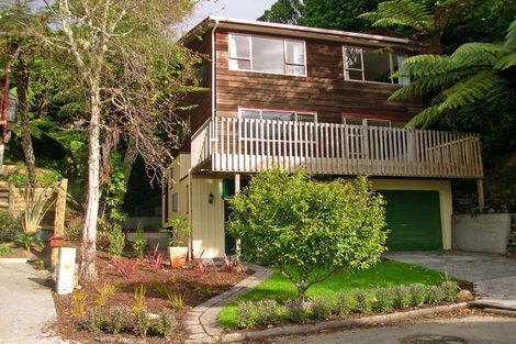 Photo of property in 68 Homewood Crescent, Karori, Wellington, 6012