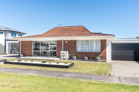 Photo of property in 101a Charleston Avenue, Whangamata, 3620