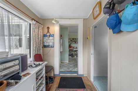 Photo of property in 41 Hutchinson Avenue, New Lynn, Auckland, 0600