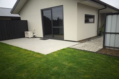 Photo of property in 8 Tahi Street, Albert Town, Wanaka, 9305