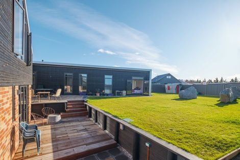 Photo of property in 16 Larch Crescent, Alexandra, 9320