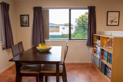 Photo of property in 31 Tiverton Crescent, Whalers Gate, New Plymouth, 4310