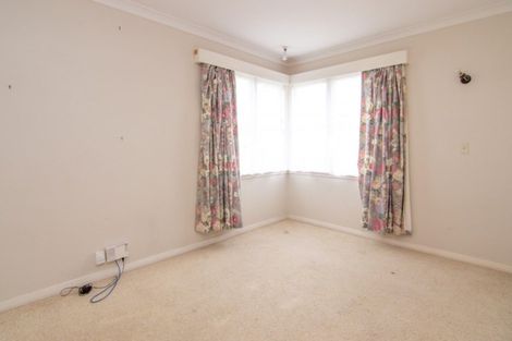 Photo of property in 33 Kent Crescent, Awapuni, Palmerston North, 4412