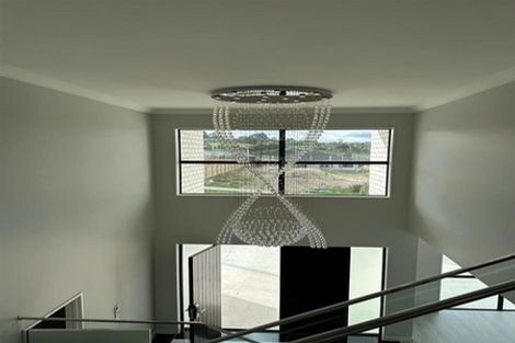 Photo of property in 13 Lumber Rise, Swanson, Auckland, 0614