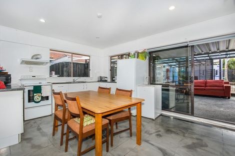 Photo of property in 19 Domain Road, Weymouth, Auckland, 2103