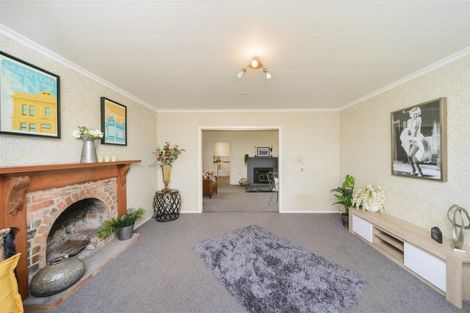 Photo of property in 5 Humphrey Street, Marton, 4710