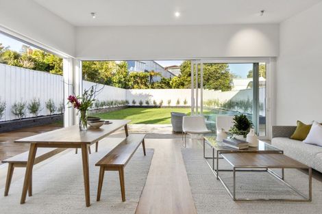 Photo of property in 4 Cheltenham Road, Devonport, Auckland, 0624