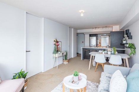 Photo of property in 8b Finlay Terrace, Mount Cook, Wellington, 6021