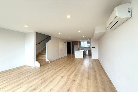 Photo of property in 9c Concord Place, Glen Innes, Auckland, 1072