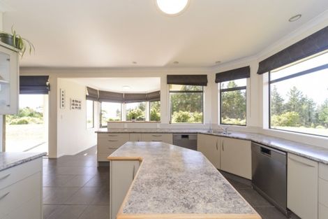 Photo of property in 302 Ngahere Park Road, Turitea, Palmerston North, 4472