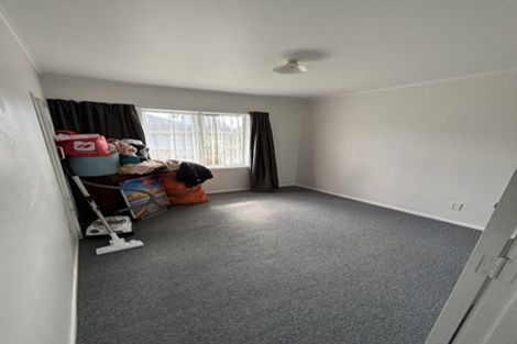 Photo of property in 39 Fairdene Avenue, Henderson, Auckland, 0610