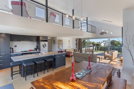 Photo of property in 8 Rodney Avenue, Te Horo Beach, Otaki, 5581