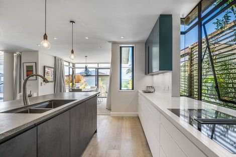 Photo of property in 10b Paritai Drive, Orakei, Auckland, 1071