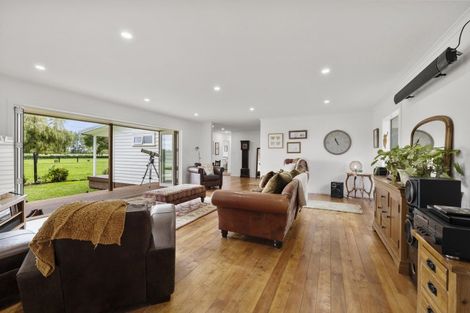 Photo of property in 64 Reynolds Road, Rotoorangi, Cambridge, 3495