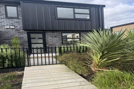 Photo of property in 660e Swanson Road, Swanson, Auckland, 0612
