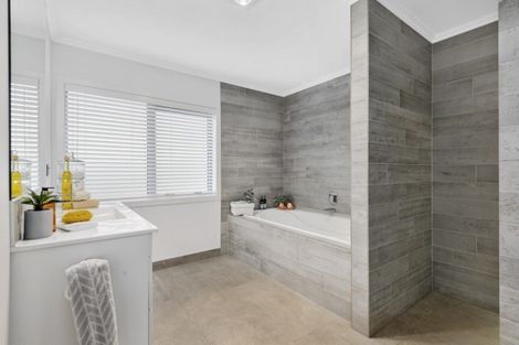 Photo of property in 583 State Highway 16, Kumeu, 0891