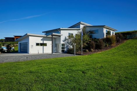 Photo of property in 16 Swyncombe Place, Kaikoura Flat, Kaikoura, 7371
