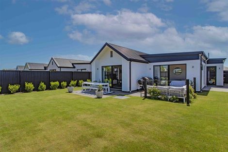 Photo of property in 41 Sutherland Drive, Kaiapoi, 7630