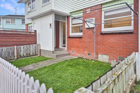 Photo of property in Shakespeare Flats, 8/48 Merton Street, Trentham, Upper Hutt, 5018