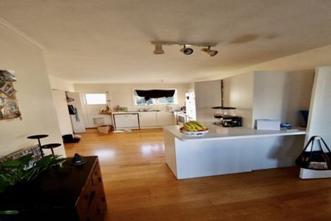 Photo of property in 25 Rosehill Drive, Rosehill, Papakura, 2113