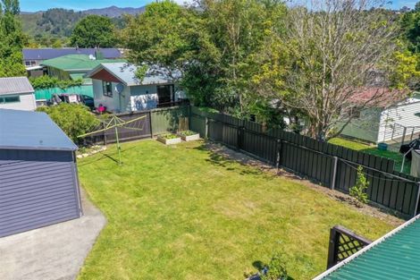 Photo of property in 5 Whangakoko Grove, Birchville, Upper Hutt, 5018
