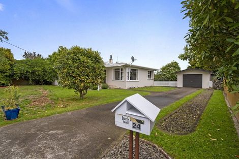 Photo of property in 24 Kent Crescent, Awapuni, Palmerston North, 4412