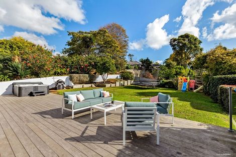 Photo of property in 21 Anzac Road, Pukekohe, 2120