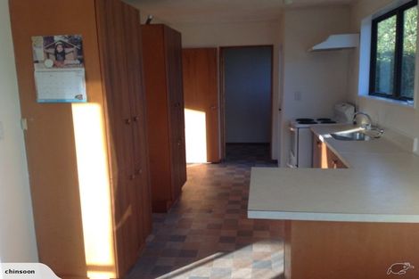 Photo of property in 162 Newlands Road, Newlands, Wellington, 6037