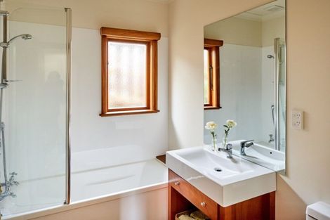 Photo of property in 11 View Road, Titahi Bay, Porirua, 5022