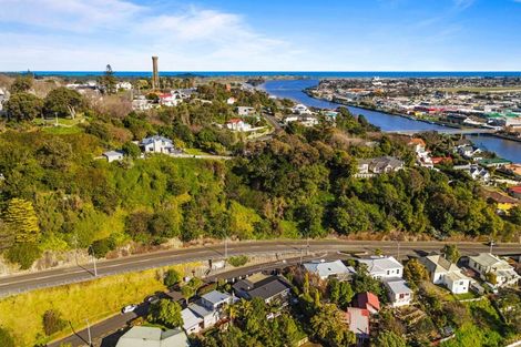 Photo of property in 1 Durie Vale Road, Durie Hill, Whanganui, 4500