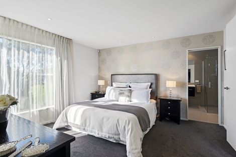 Photo of property in 241 Mount Pleasant Road, Mount Pleasant, Christchurch, 8081