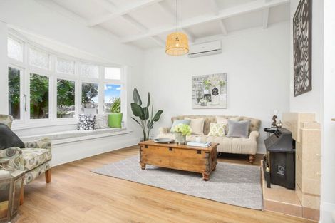Photo of property in 195 Mount Smart Road, Onehunga, Auckland, 1061