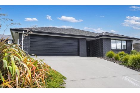 Photo of property in 25 Lake Drive, Tikipunga, Whangarei, 0112
