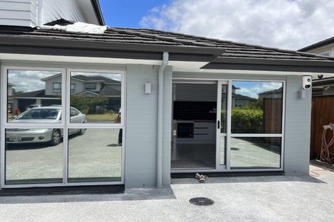 Photo of property in 56 Bayvista Drive, Karaka, Papakura, 2113