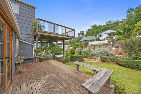 Photo of property in 30 Hawkhurst Road, Lyttelton, 8082