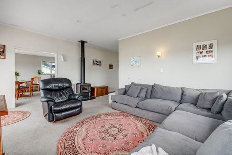Photo of property in 1031 Whangaparaoa Road, Tindalls Beach, Whangaparaoa, 0930