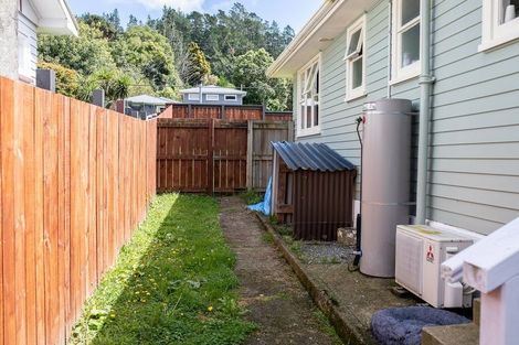 Photo of property in 3 Sunny Grove, Wainuiomata, Lower Hutt, 5014