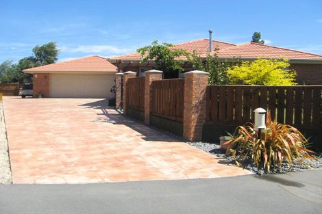 Photo of property in 22 John Morel Place, Parklands, Christchurch, 8083