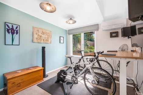 Photo of property in 51 Howard Road, Point Howard, Lower Hutt, 5013