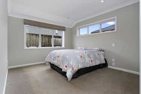 Photo of property in 13 Walter Court, Cambridge, 3434