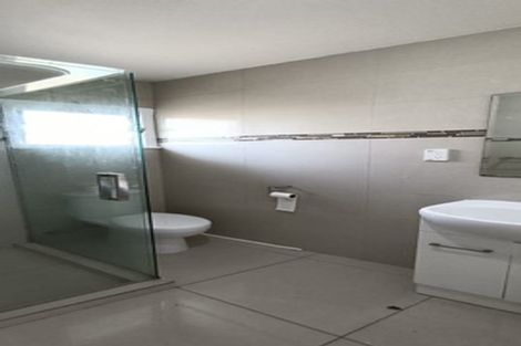 Photo of property in 2/265 Massey Road, Mangere East, Auckland, 2024