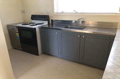 Photo of property in 3 Shepherds Road, Papakura, 2110