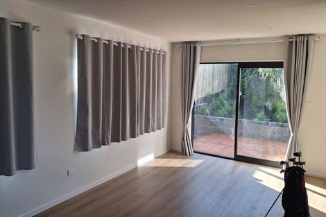 Photo of property in 3 Vanbrugh Place, Bucklands Beach, Auckland, 2014