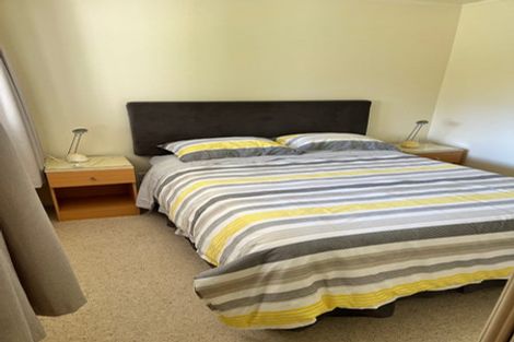 Photo of property in 44 Pacific Parade, Army Bay, Whangaparaoa, 0930