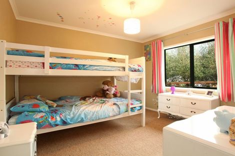 Photo of property in 18 Kauri Lane, Huntly, 3771