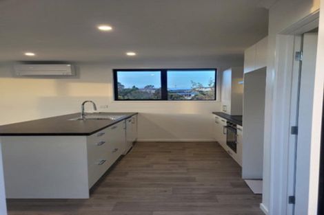 Photo of property in 107a Seaview Road, Westown, New Plymouth, 4310