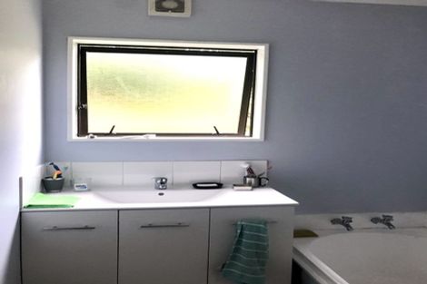 Photo of property in 25b Cunliffe Street, Johnsonville, Wellington, 6037