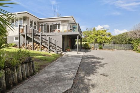 Photo of property in 38 Omokoroa Road, Omokoroa, 3114
